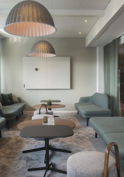 crierum-Lounge